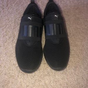 sports shoes for women by Puma